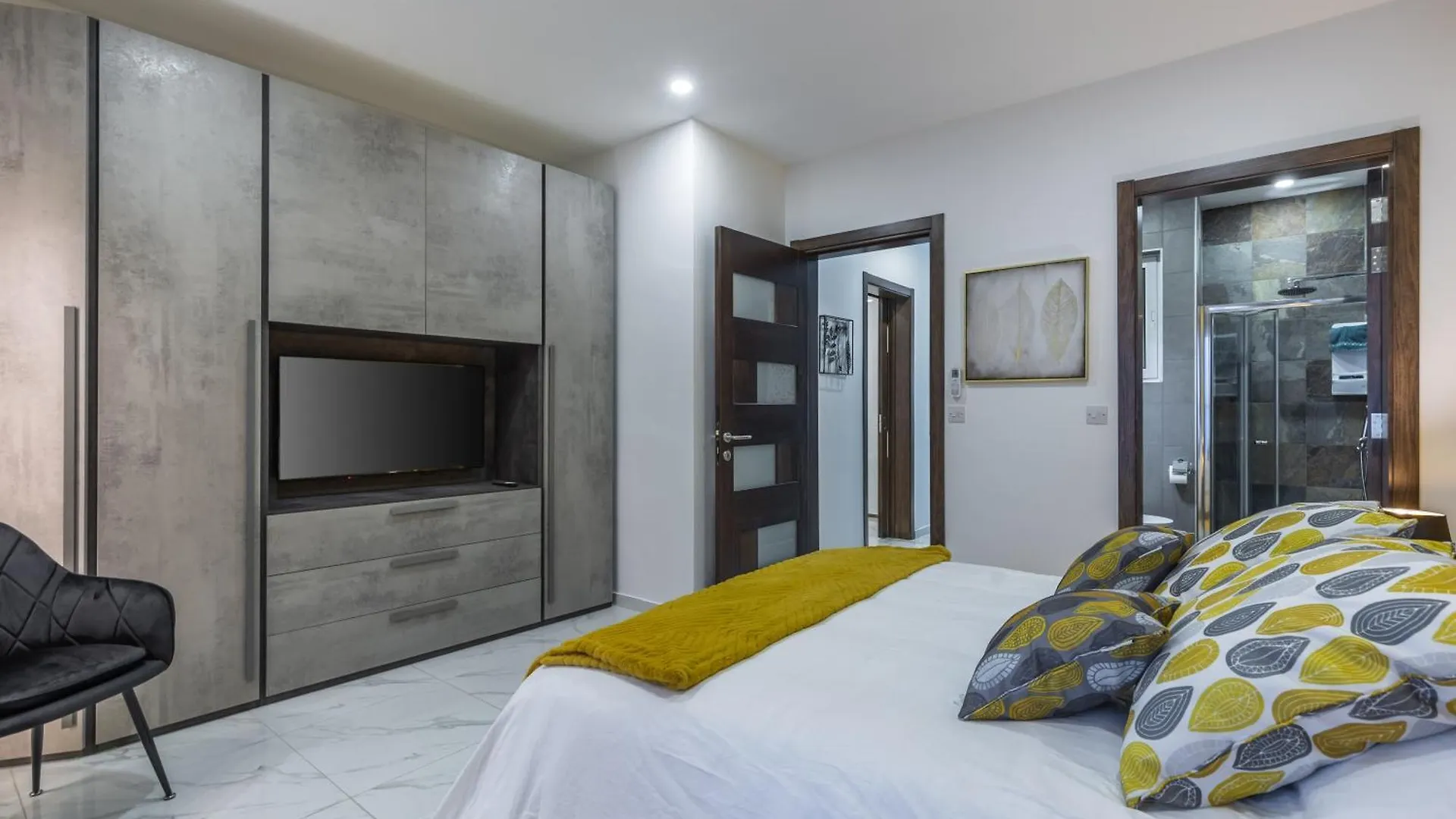 Urban Downtown Den In St Julians Apartman San Ġiljan Málta