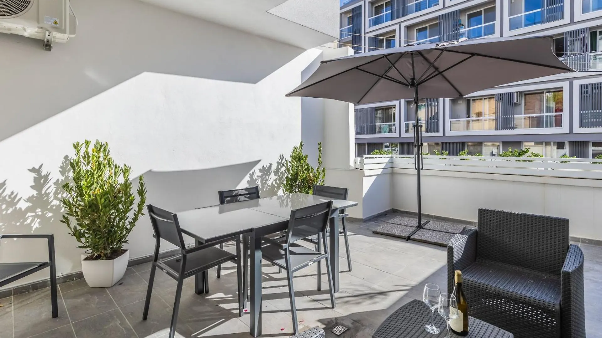 Urban Downtown Den In St Julians Apartman San Ġiljan